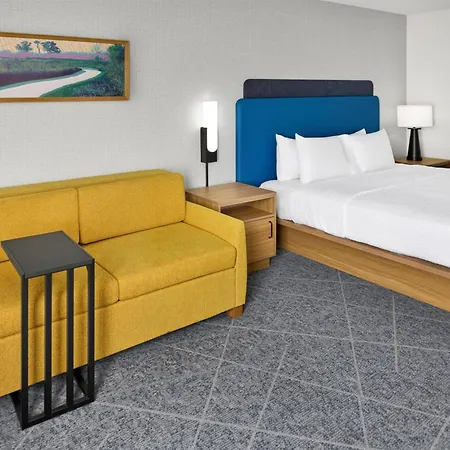 Hampton Inn Chicago-Carol Stream
